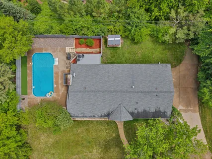 $985,000 | 7001 Lanham Lane, Edina, MN 55439