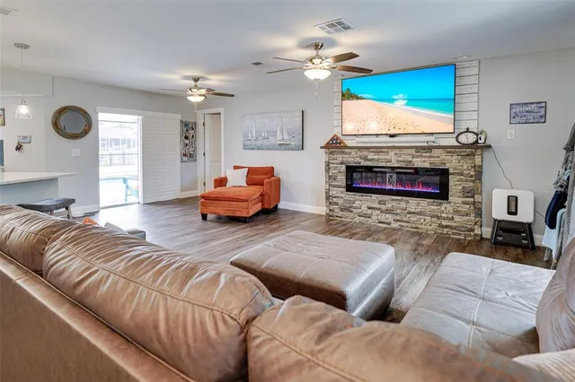 $699,900 | 6527 Bimini Court, Apollo Beach, FL 33572