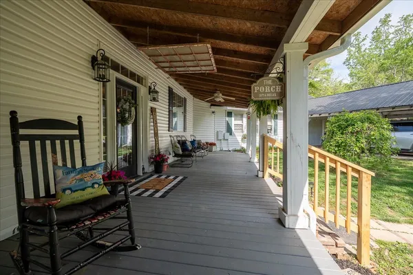$570,000 | 226 Nash Road, Summertown, TN 38483