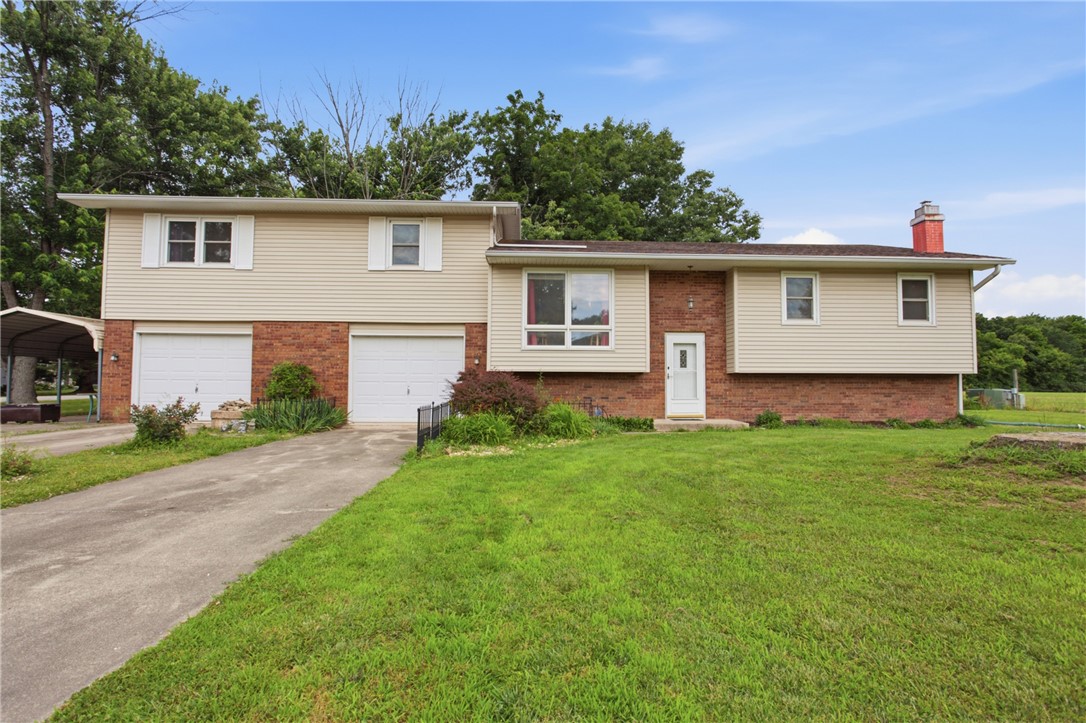 15115 North Nazarene Road Effingham, IL 62401 - Photo 2 of 32
