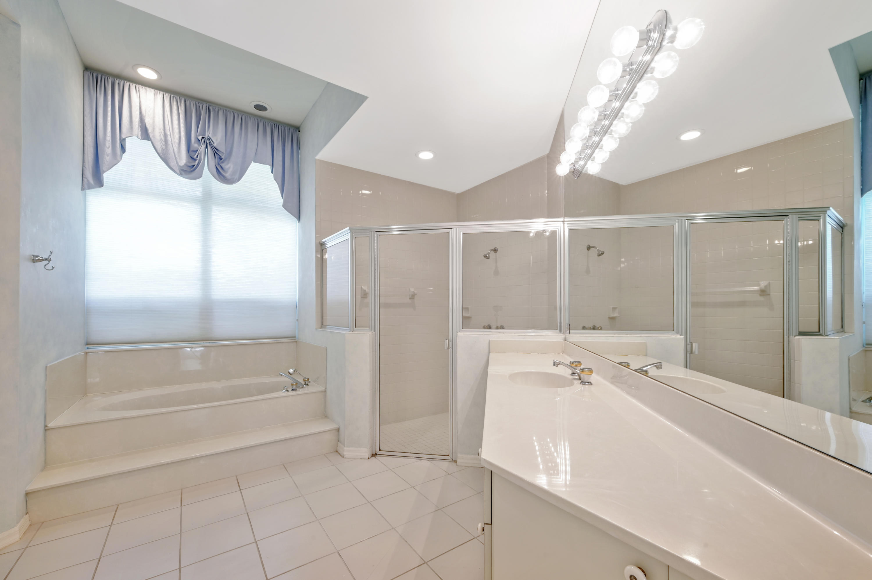 3232 Westminster Drive Boca Raton, FL 33496 - Photo 16 of 40 Bath Room 01