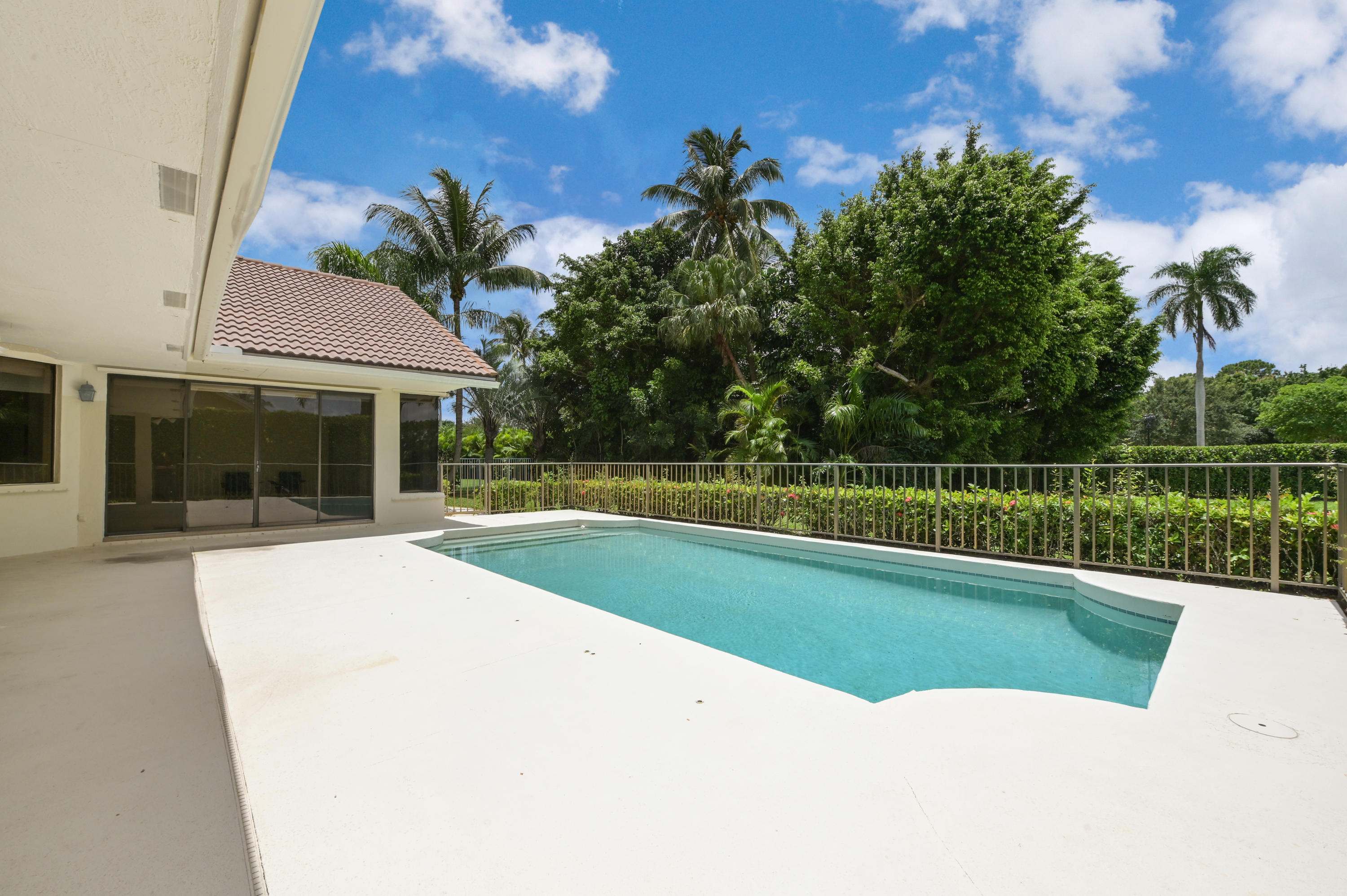 3232 Westminster Drive Boca Raton, FL 33496 - Photo 27 of 40 Rear 01