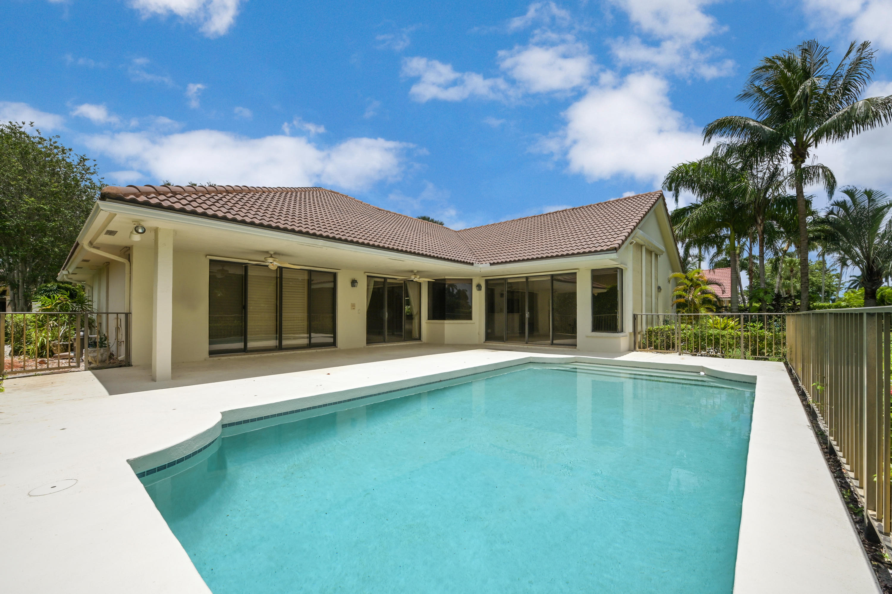 3232 Westminster Drive Boca Raton, FL 33496 - Photo 28 of 40 Rear 02