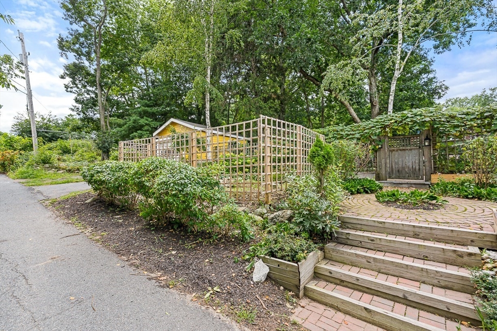 87 Great Woods Road Saugus, MA 01906 - Photo 36 of 38 Gallery Image 36