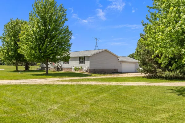 $279,000 | 7961 Easy Street, Fremont, WI 54940