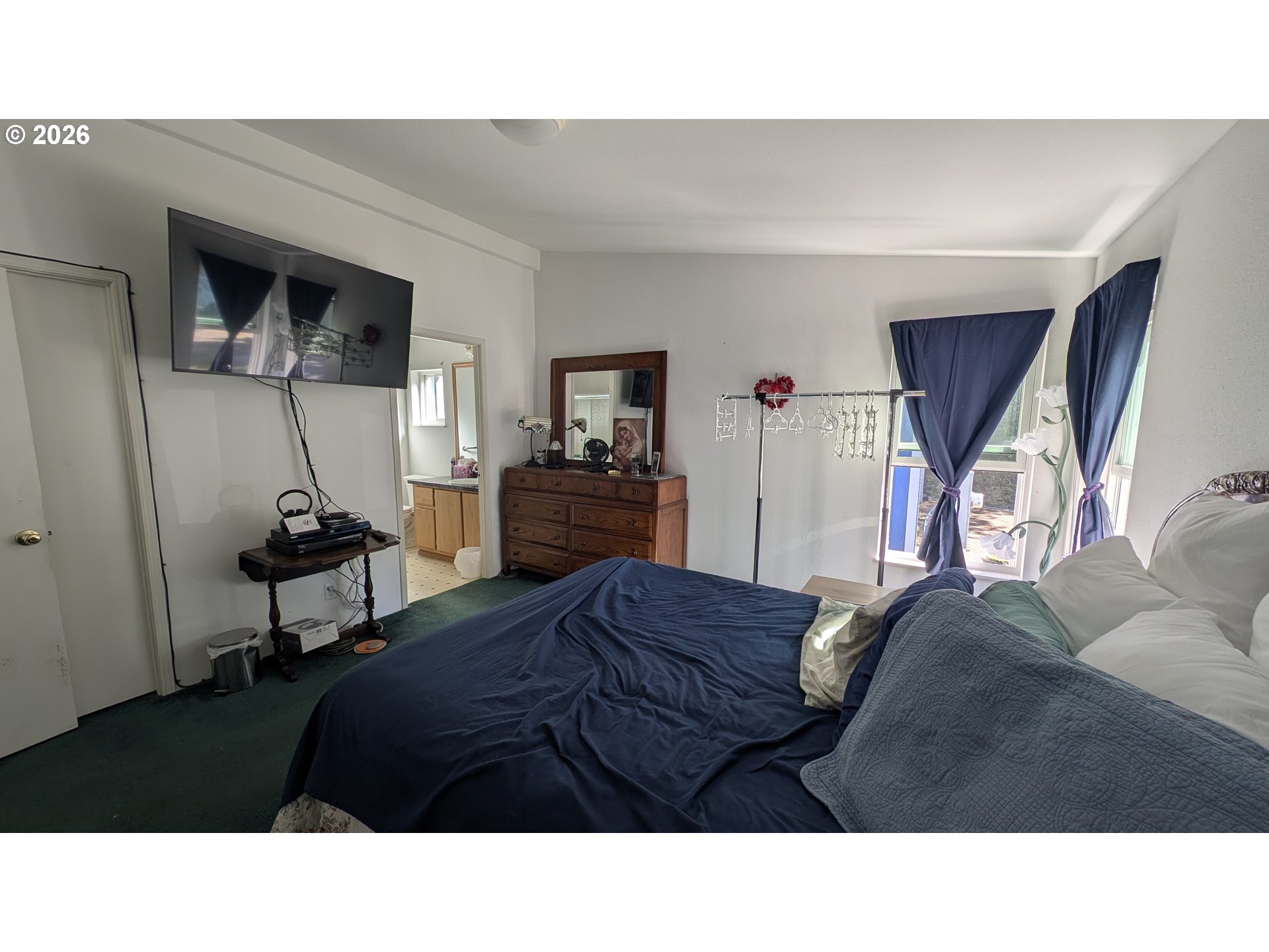 5091 Heceta Beach Road Florence, OR 97439 - Photo 7 of 13 Primary Bedroom