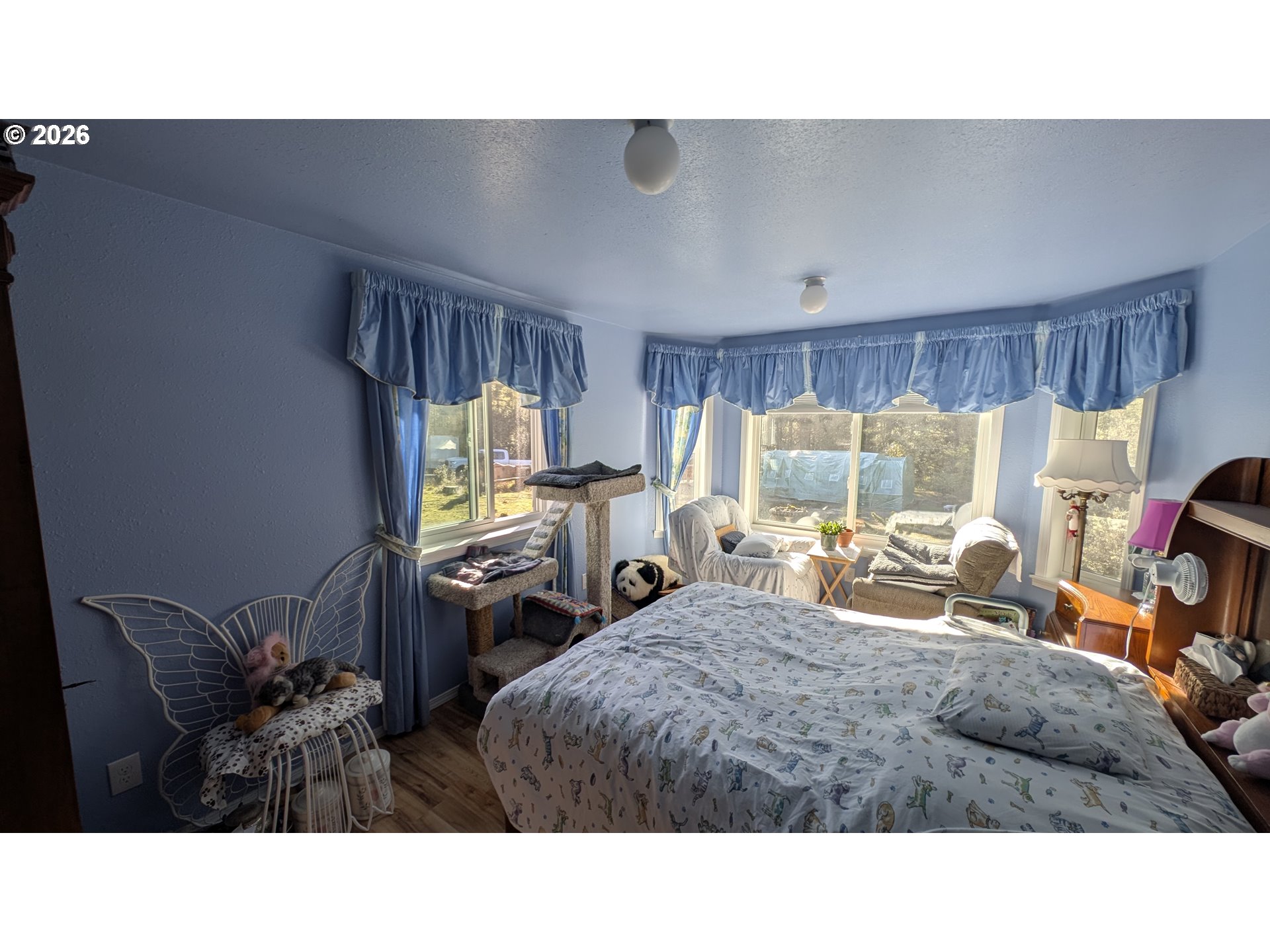 5091 Heceta Beach Road Florence, OR 97439 - Photo 9 of 13 Bedroom