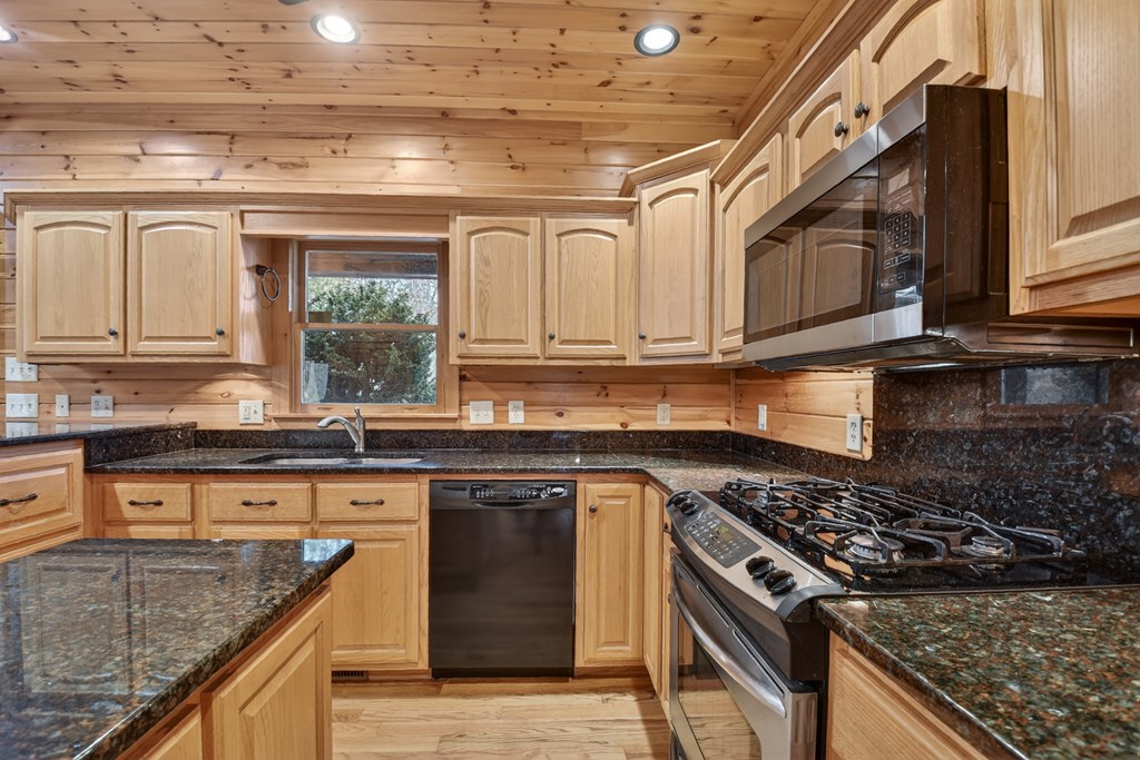 61 Spring Ridge Trail Morganton, GA 30560 - Photo 14 of 52