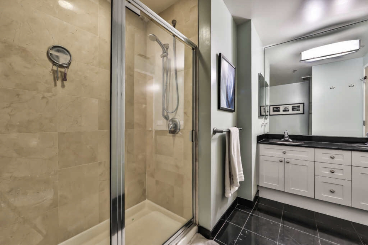 1201 West Adams Street, Unit 909 Chicago, IL 60607 - Photo 7 of 10