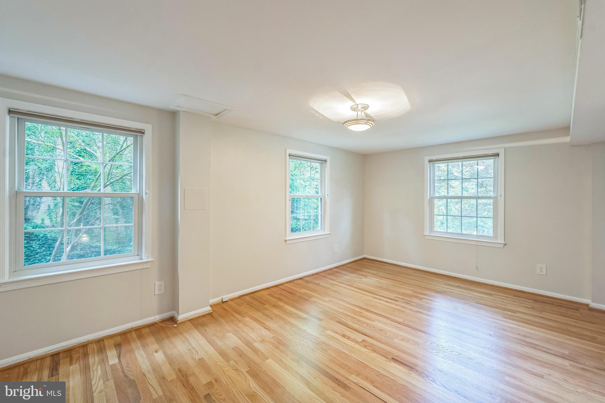 7701 Sebago Road Bethesda, MD 20817 - Photo 11 of 30