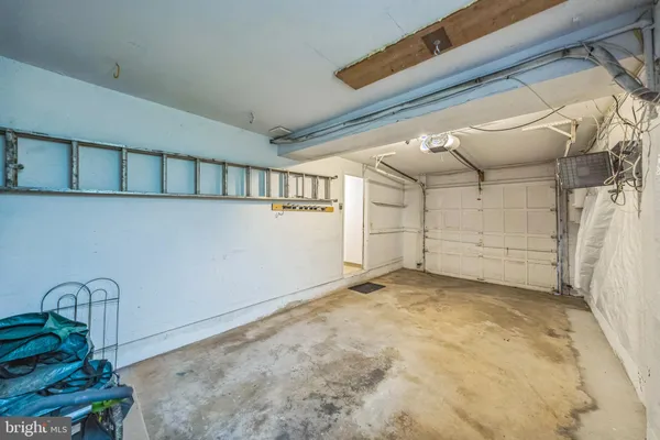 a view of a garage