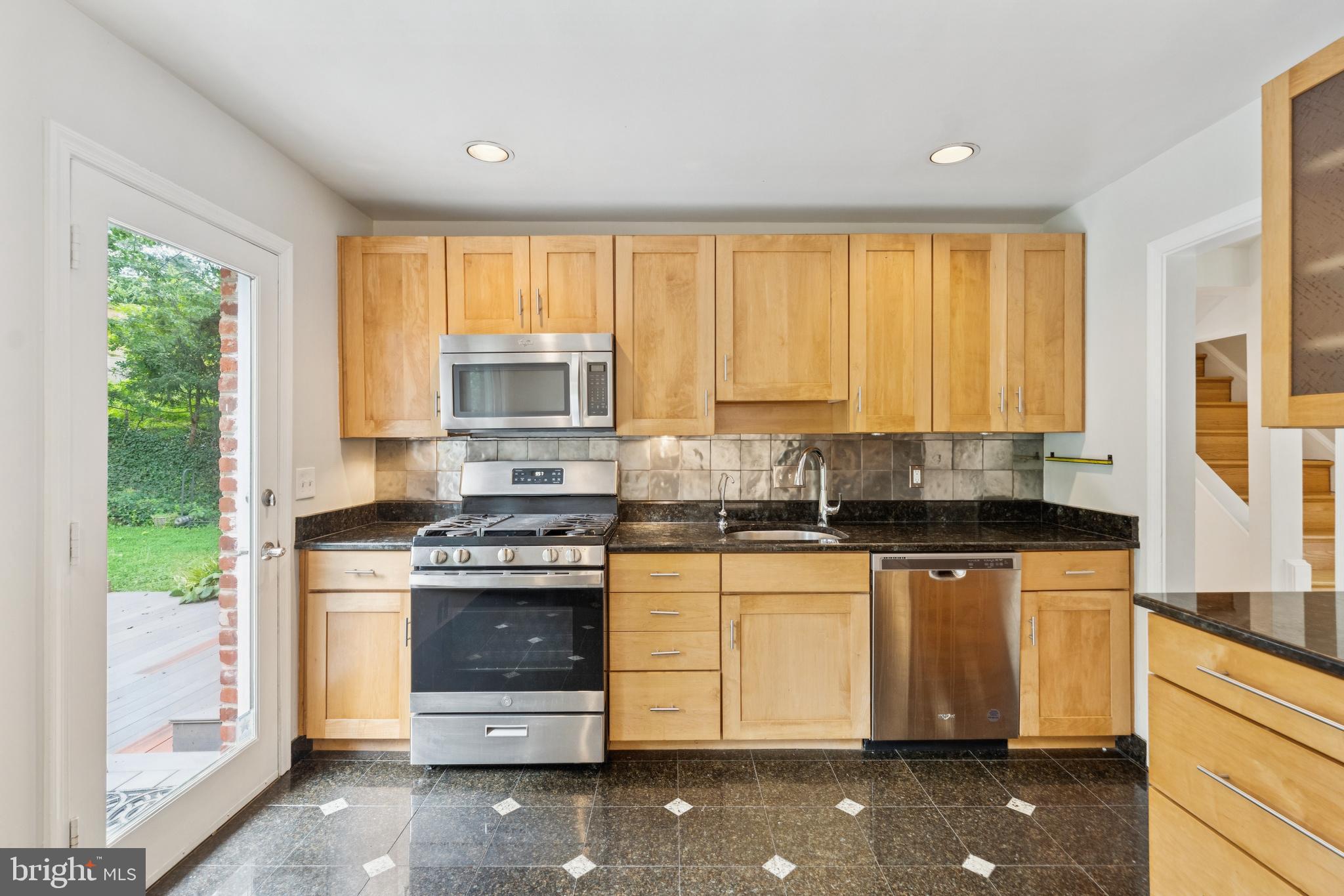 7701 Sebago Road Bethesda, MD 20817 - Photo 3 of 30