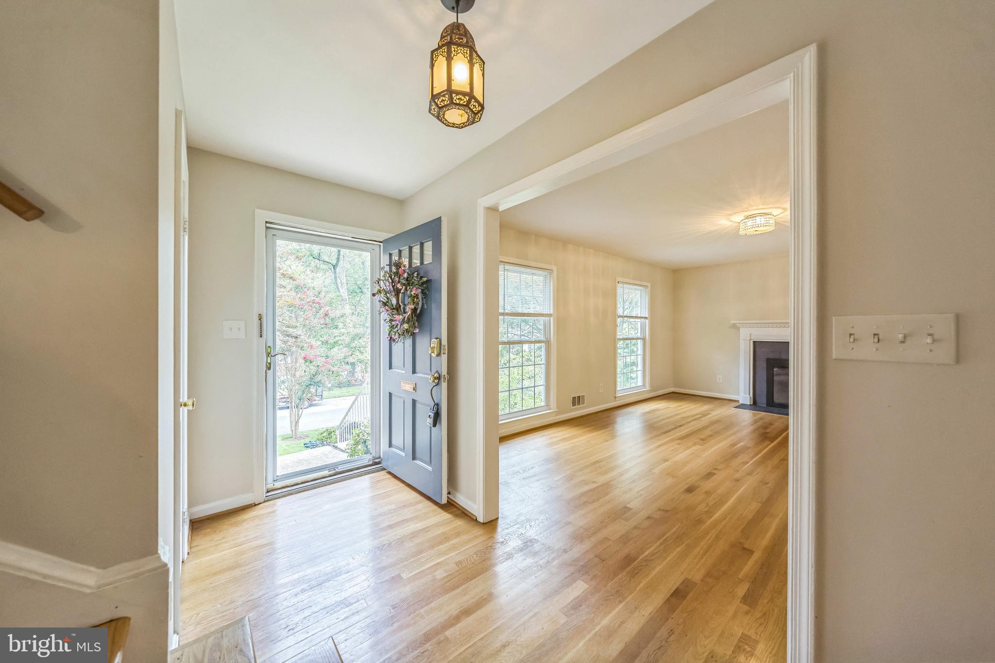 7701 Sebago Road Bethesda, MD 20817 - Photo 7 of 30