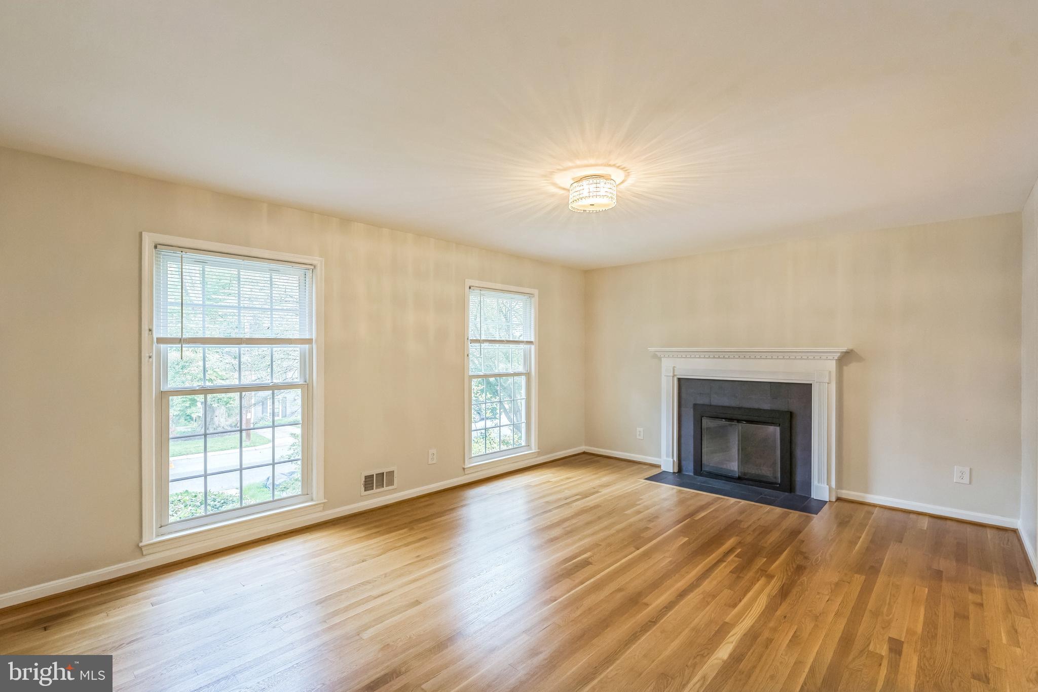 7701 Sebago Road Bethesda, MD 20817 - Photo 8 of 30