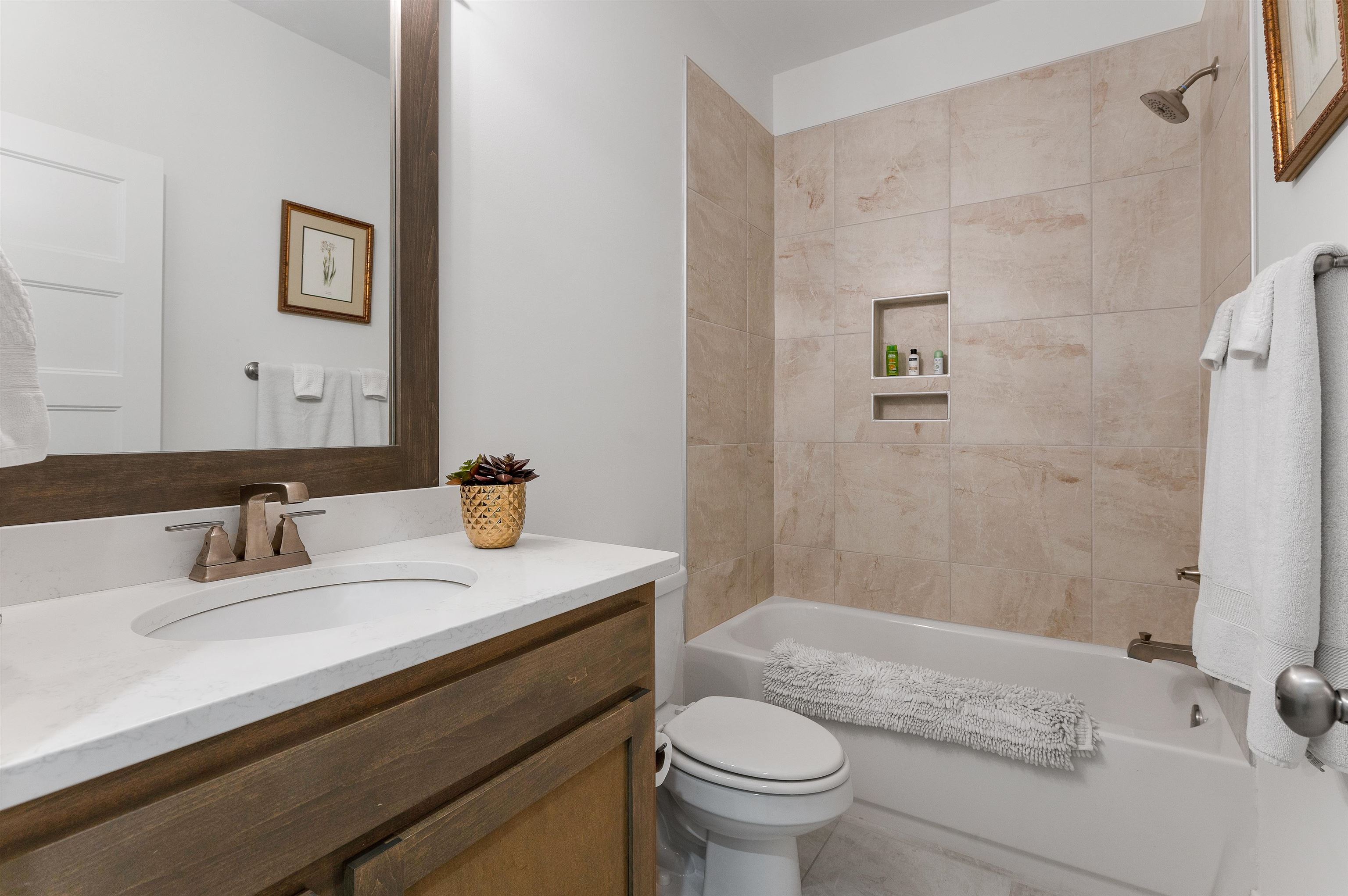 322 Garrison Boulevard Fairhope, AL 36532 - Photo 42 of 42 Bathroom