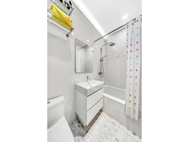 $5,250,000 | 532 West 20th Street, Unit 5 | Chelsea