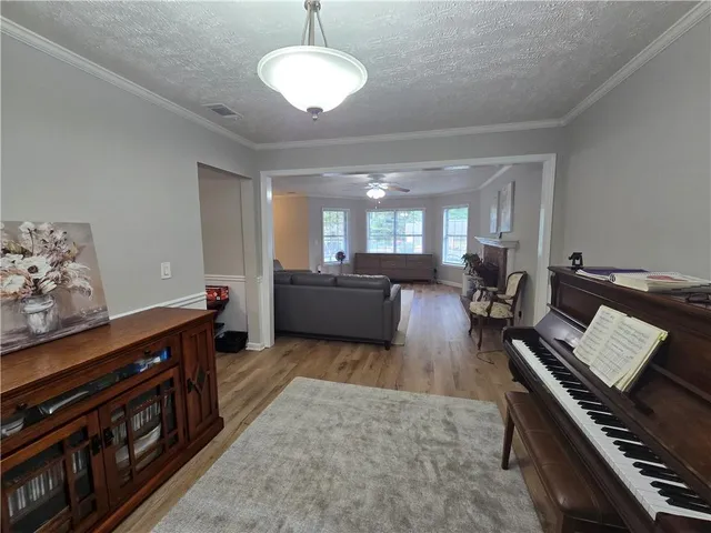 $509,900 | 5000 Sugar Creek Drive, Sugar Hill, GA 30518