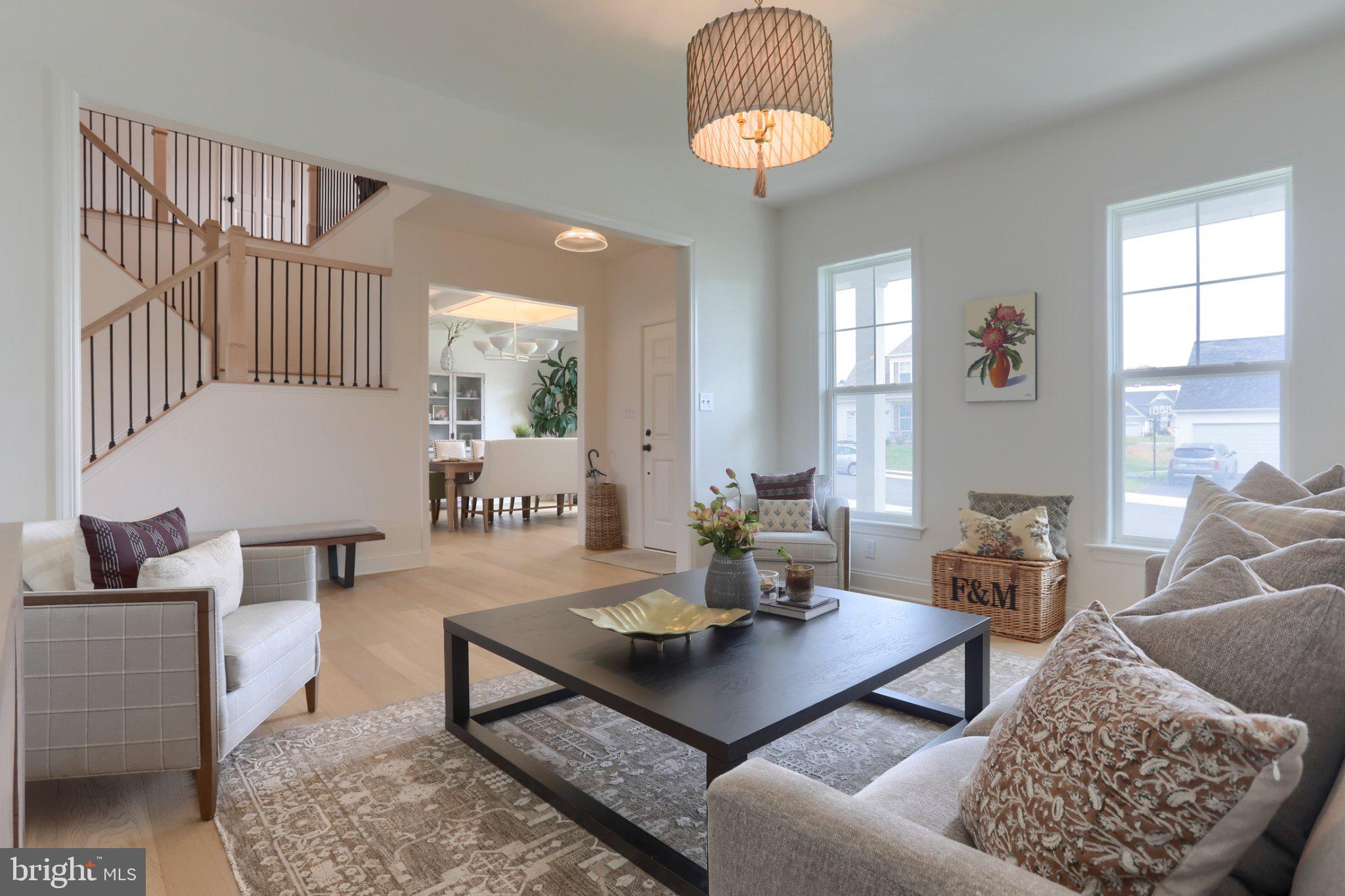 405 Royal Hunt Way Lititz, PA 17543 - Photo 8 of 53 Gallery Image 8