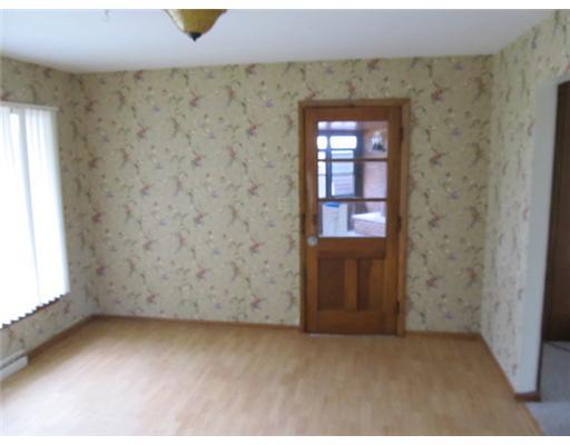 620 Smith Road New Wilmington, PA 16142 - Photo 8 of 12 Dining Room.