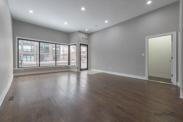 $750,000 | 3044 West Irving Park Road, Chicago, IL 60618