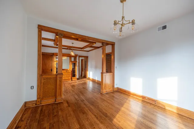 $2,995 | 2842 West Augusta Boulevard, Unit 2E, Chicago, IL 60622