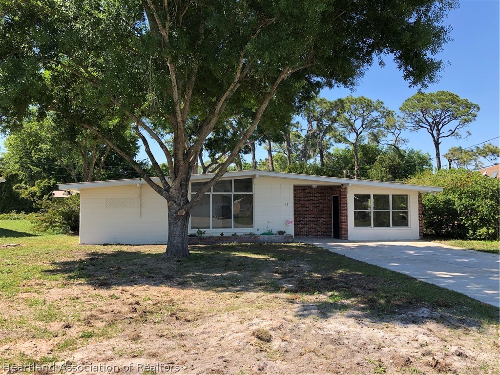 113 Spring Garden Road Sebring, FL 33870 - Photo 1 of 11