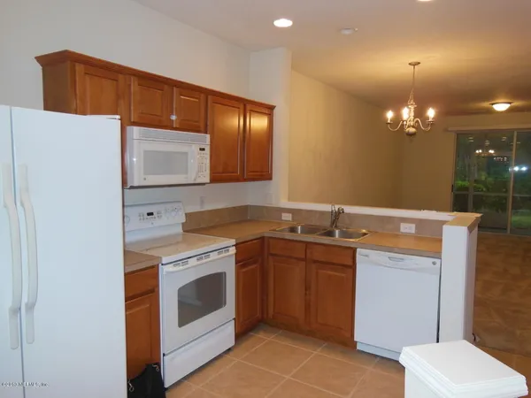 $1,575 | 3504 Summerlin Lane North, Jacksonville, FL 32224