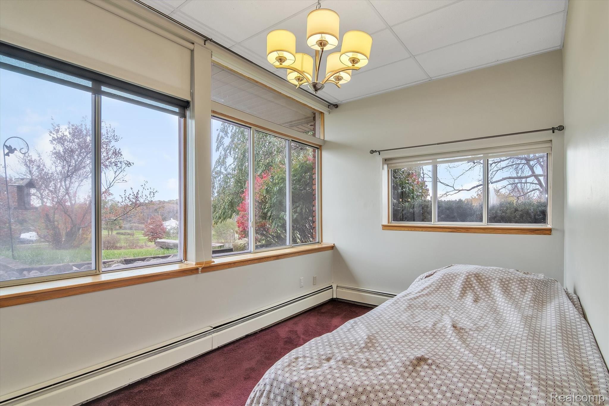 4211 Crandall Road Howell, MI 48855 - Photo 23 of 42 First Floor Bedroom