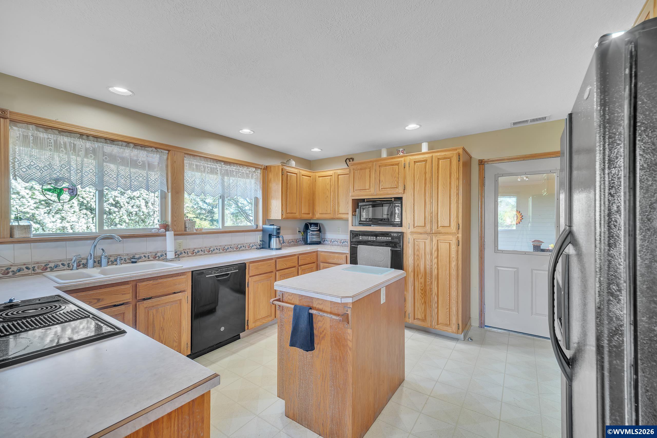 6900 South Schneider Road Canby, OR 97013 - Photo 14 of 28