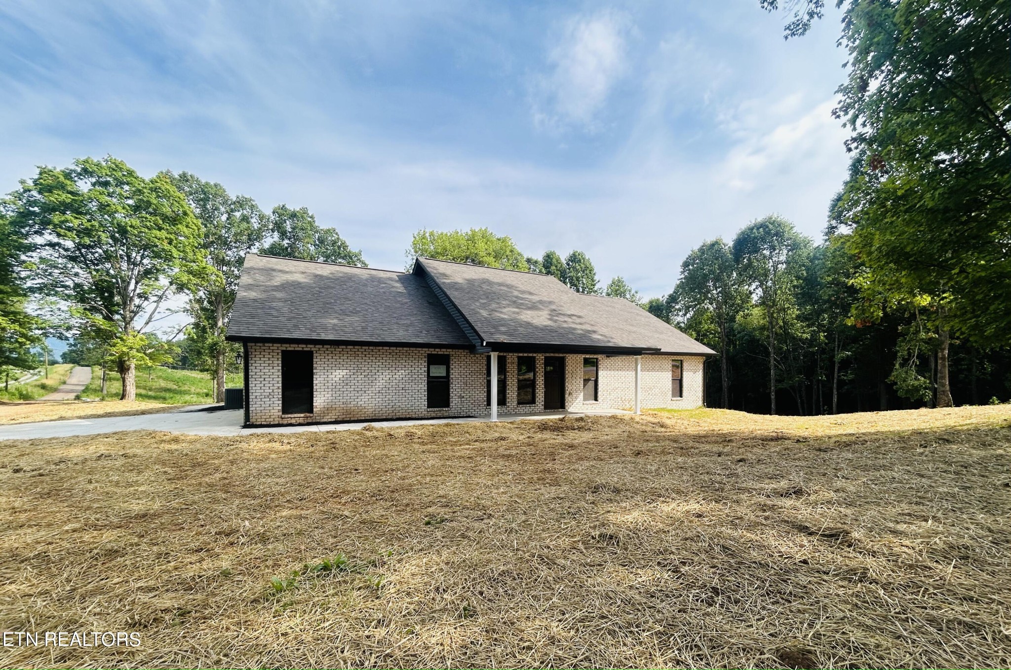6120 Hutton Ridge Road Maryville, TN 37801 - Photo 2 of 15 Gallery Image 2