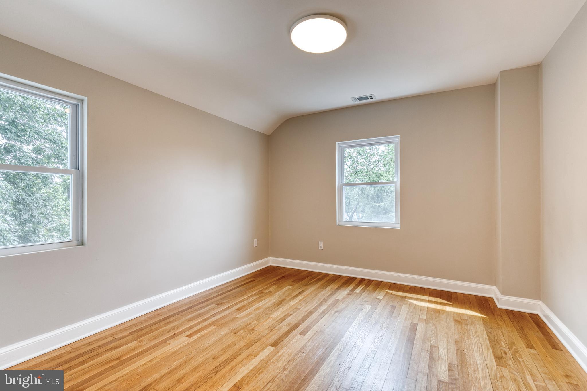 8214 Larry Place Chevy Chase, MD 20815 - Photo 35 of 51