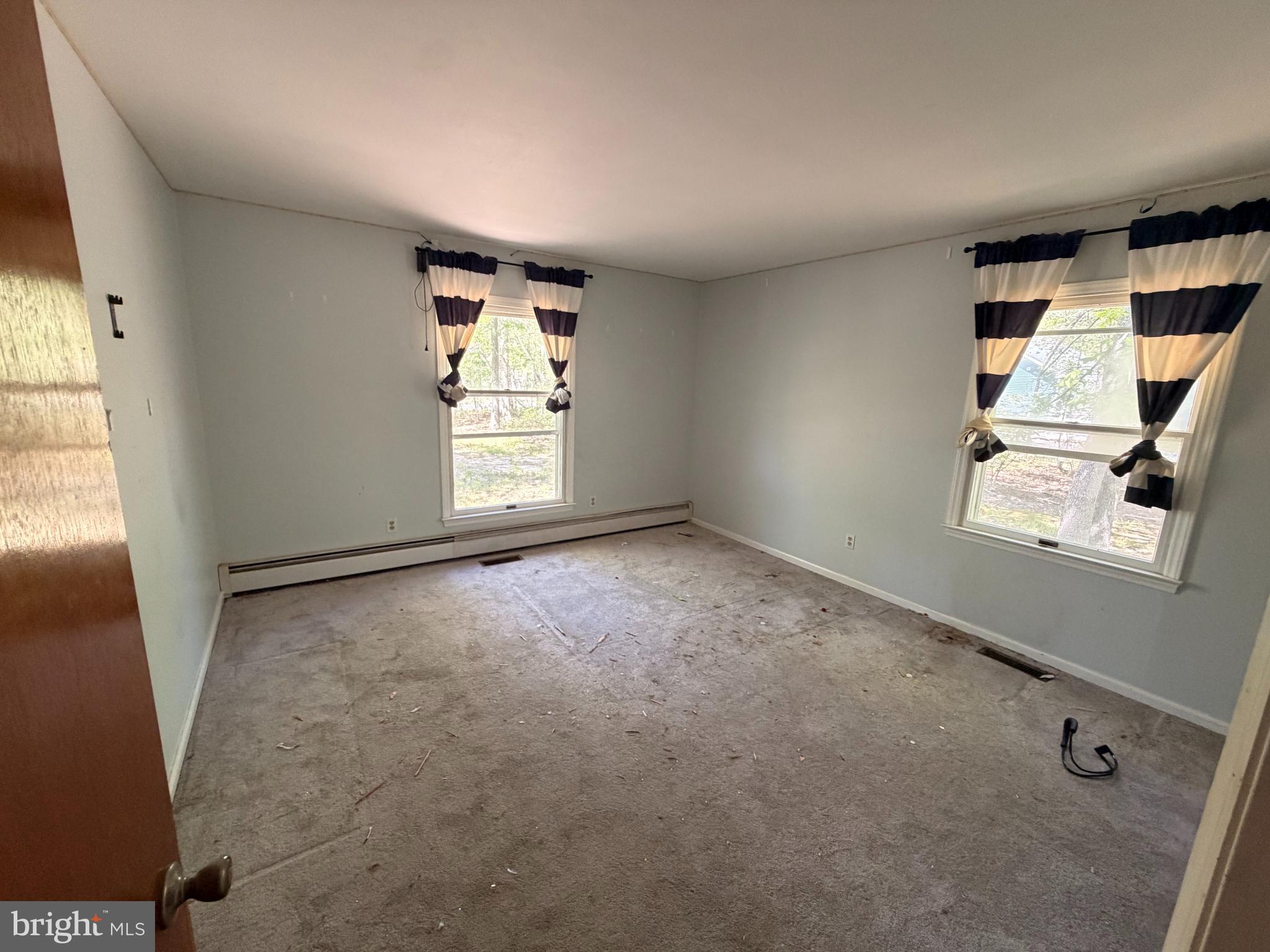 25865 Brookwood Road Greensboro, MD 21639 - Photo 16 of 18 an empty room with windows