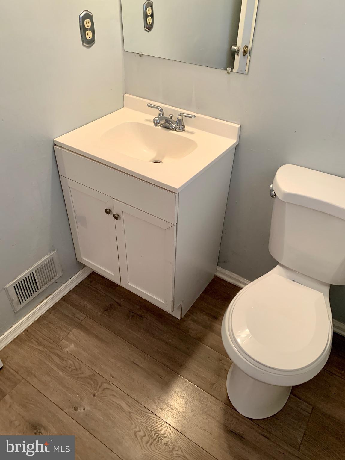 900 Sage Road West Chester, PA 19382 - Photo 23 of 36 Half bath
