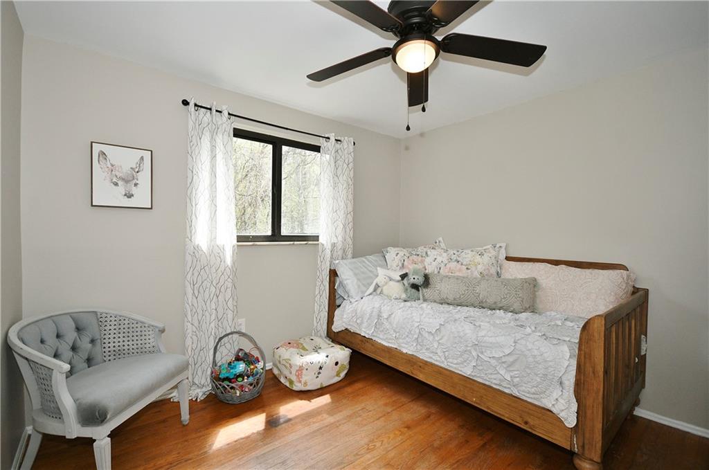 1620 McCully Road Pittsburgh, PA 15234 - Photo 12 of 22 Gallery Image 12