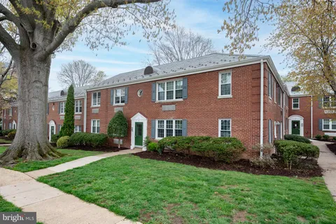 $385,000 | 6 Ashby Street, Unit C, Alexandria, VA 22305