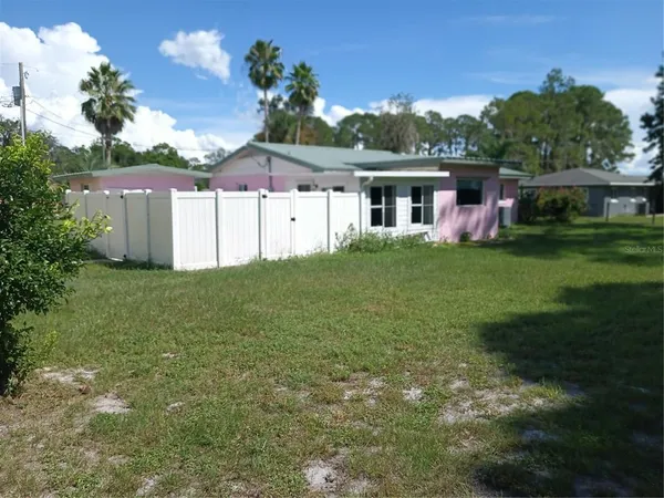 $199,000 | 12370 Southeast 138th Avenue, Ocklawaha, FL 32179