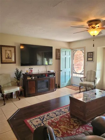 $199,000 | 12370 Southeast 138th Avenue, Ocklawaha, FL 32179