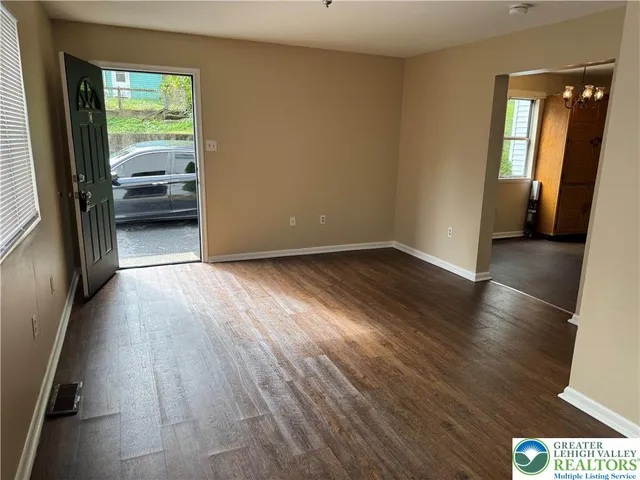 $1,895 | 1538 East 8th Street, Unit C, Bethlehem, PA 18015