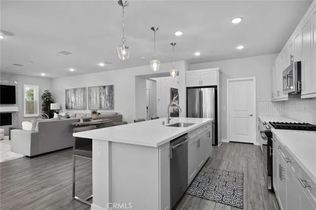 $4,200 | 2621 East Clara Lane, Ontario, CA 91762