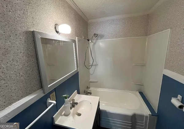 $115,000 | 702 East Waring Street, Waycross, GA 31501