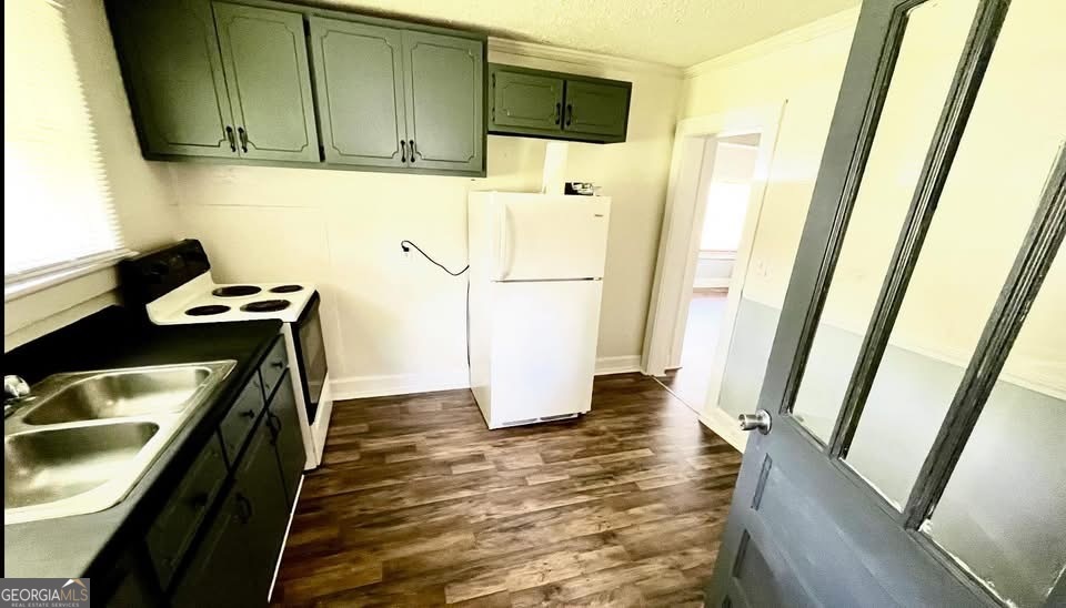 702 East Waring Street Waycross, GA 31501 - Photo 10 of 12