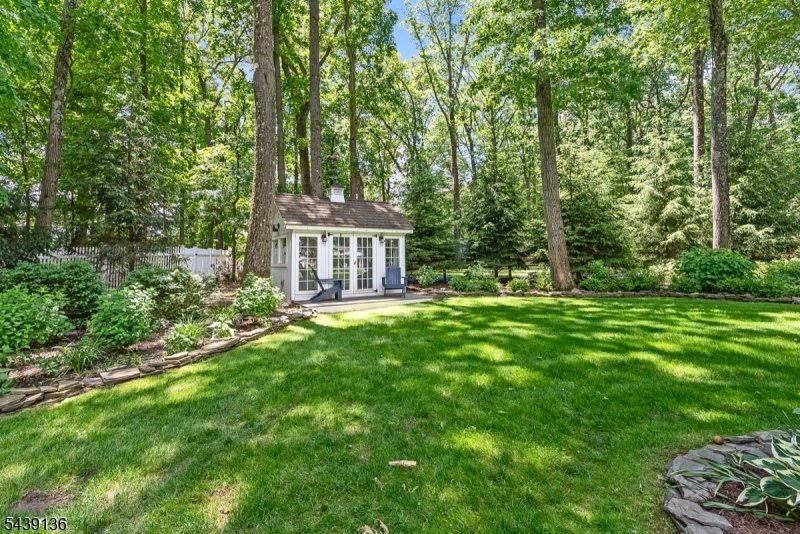 11 Red Oak Row Chester, NJ 07930 - Photo 42 of 50