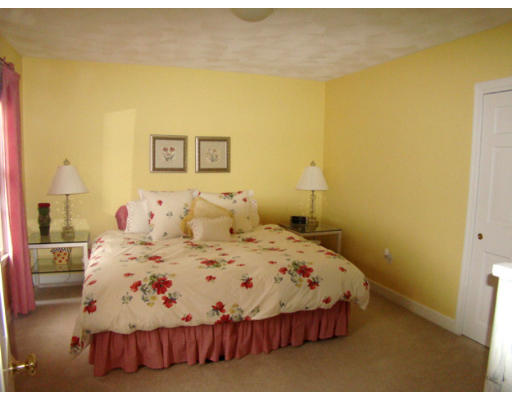 152 Jenkins Road Andover, MA 01810 - Photo 11 of 18 Gallery Image 11
