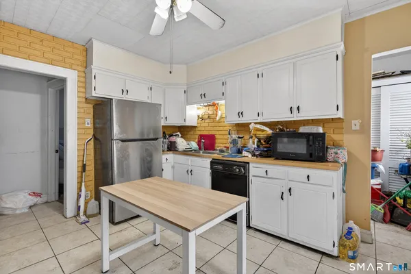 $765,000 | 1440 Wood Avenue, Bridgeport, CT 06604