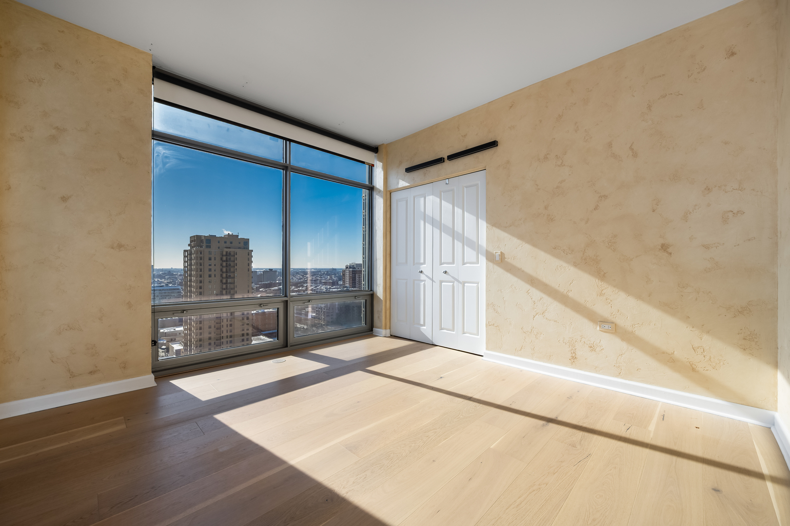 100 East 14th Street, Unit 2205 Chicago, IL 60605 - Photo 17 of 26