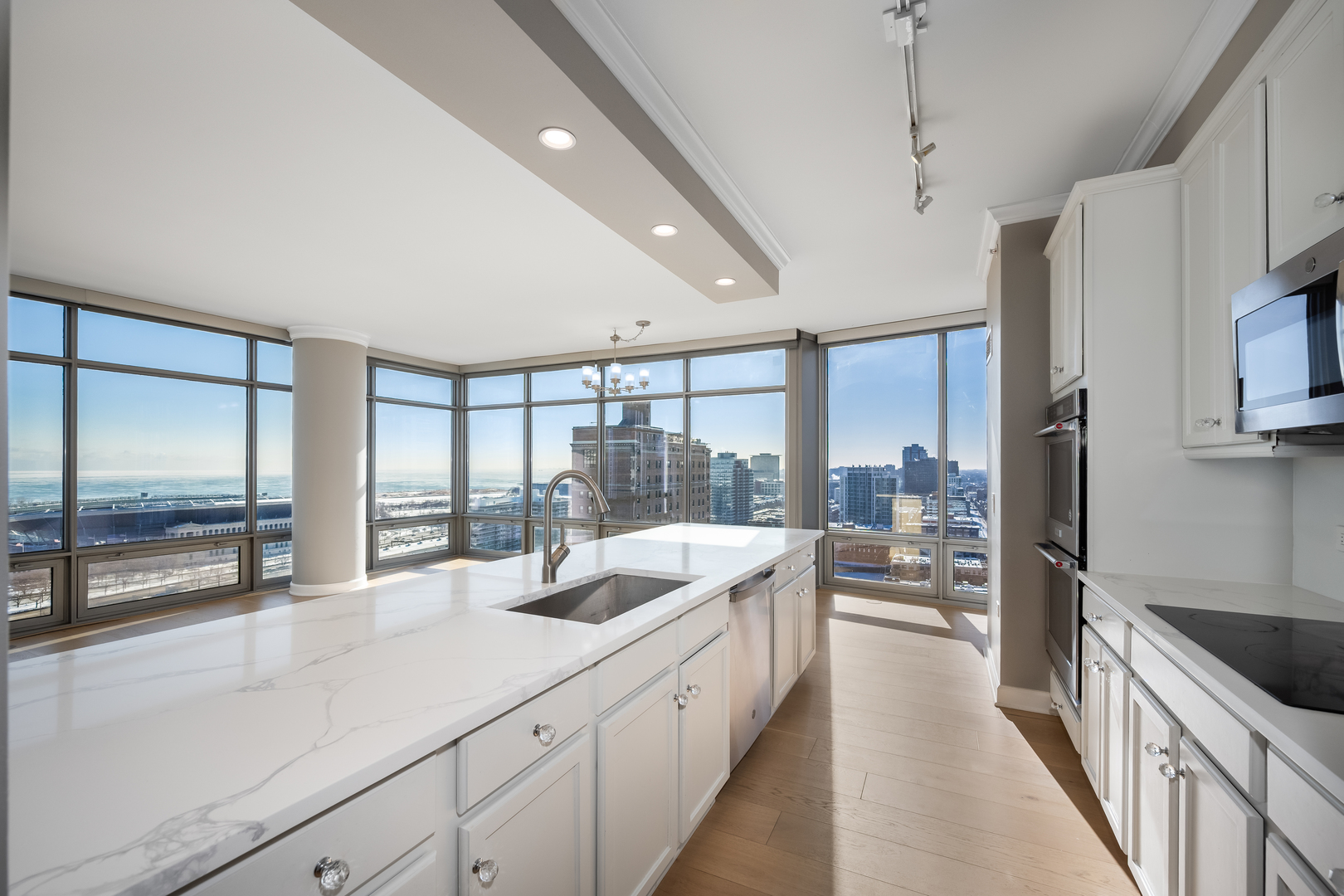 100 East 14th Street, Unit 2205 Chicago, IL 60605 - Photo 10 of 26