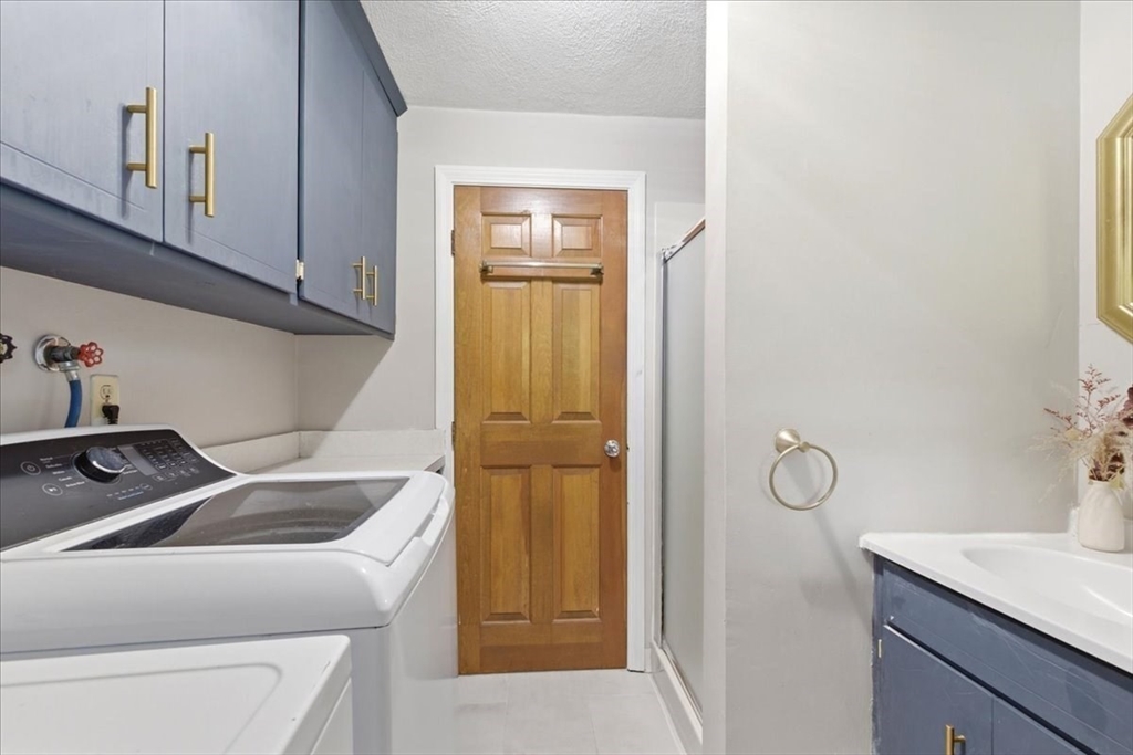 94 High Street Walpole, MA 02081 - Photo 22 of 42