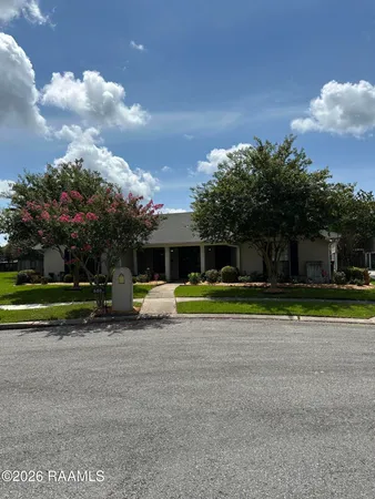 $300,000 | 536 Robert Lee Circle, Lafayette, LA 70506