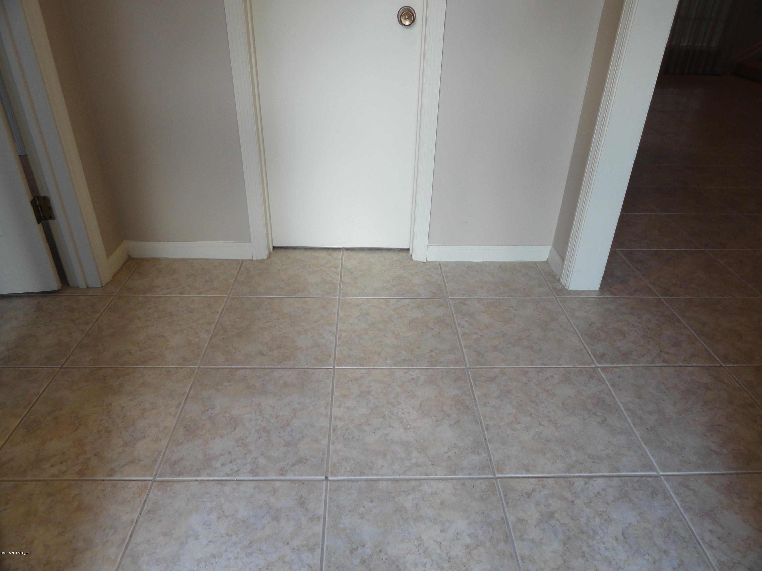 ENTRY FOYER