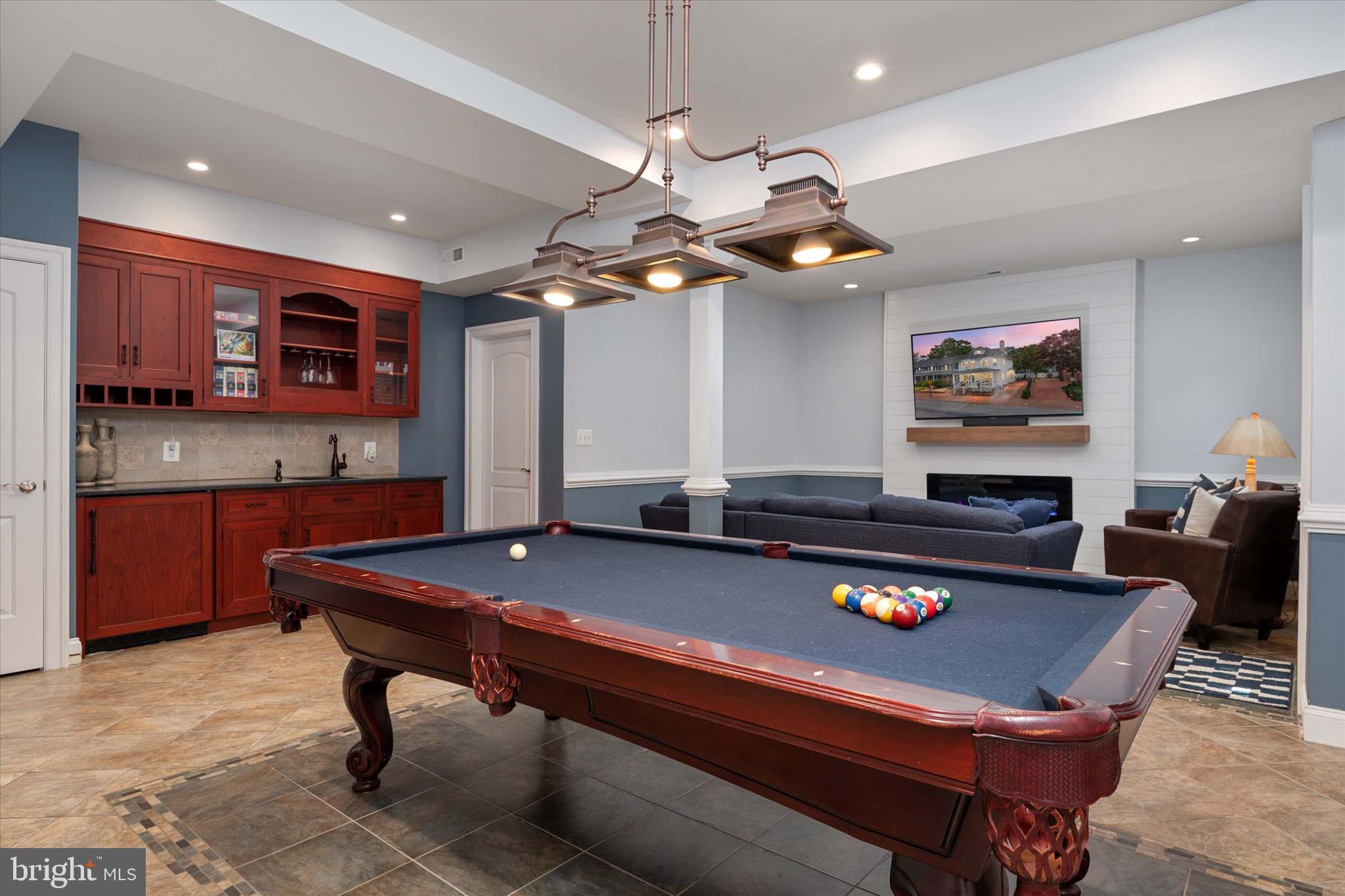 238 King George Street Annapolis, MD 21401 - Photo 41 of 55 Bar and game room